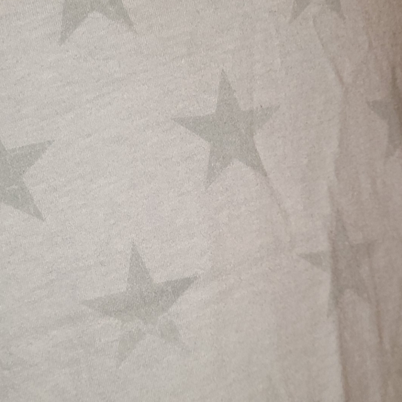 Levi's red white blue shirt - Picture 2 of 16